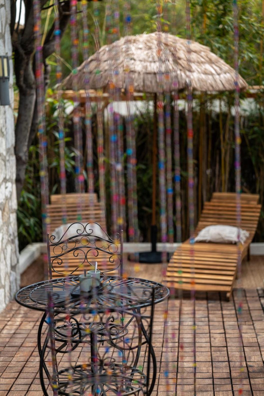 Studio Terrasse La Roulotte Du Tzigane Mandara Beach Antibes Juan-Les-Pins Buitenkant foto